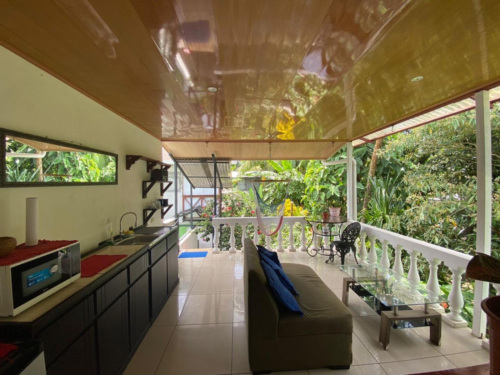 Frias Home Tortuguero Exterior photo